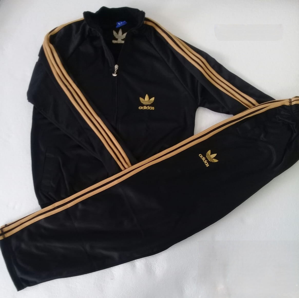 ESSENTIAL COMFORT - Sudadera Deportiva Unisex